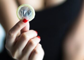 Prohíben preservativos falsificados de una reconocida marca