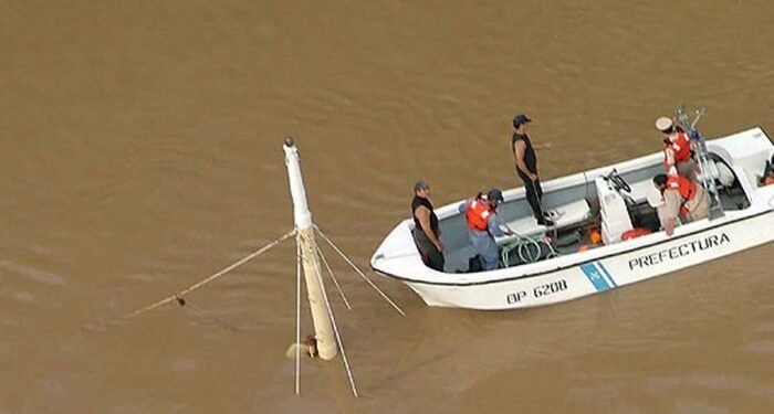 Ituzaingó: Hallaron a un hombre sin vida en su canoa sobre el río Paraná