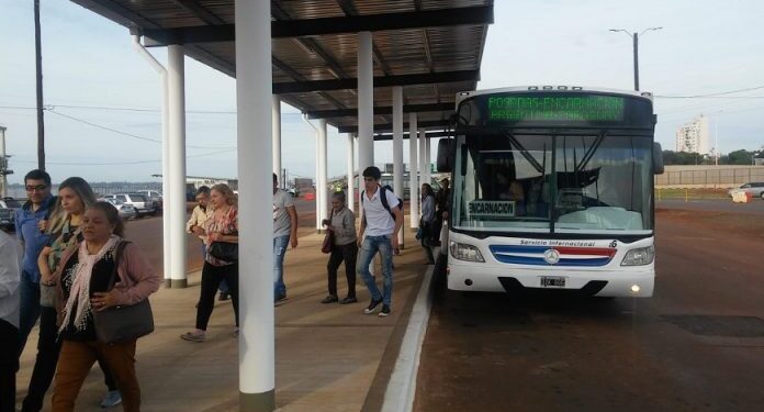 Más de 10 horas de demora para ingresar al país por Posadas-Encarnación