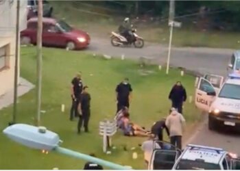 Turista forcejeó, le quitó el arma, baleó y retuvo a un delincuente