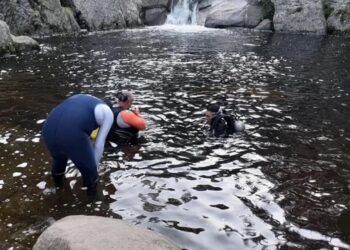 Córdoba: un turista cayó a un arroyo, se golpeó la cabeza y murió