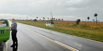 Volcó un furgón en Mantilla y el conductor fue llevado al Hospital