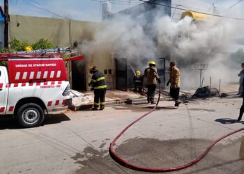 Se incendió una casa en Corrientes: “En 15 minutos perdí 30 años de sacrificio”