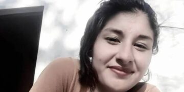 Mataron a puñaladas a una mujer frente a su hija de dos años