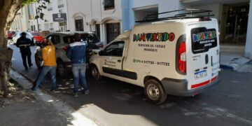 Corrientes: se durmió al volante y provocó un triple choque en pleno microcentro