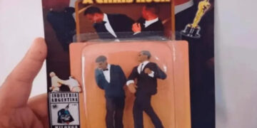 Invento argentino: venden los muñecos del sopapo de Will Smith a Chris Rock