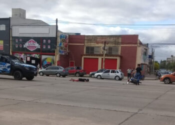 Corrientes: motociclista fue atropellado por un camión en avenida Independencia