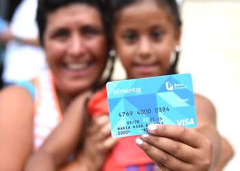 El Gobierno anunció un aumento del 50% para la Tarjeta Alimentar