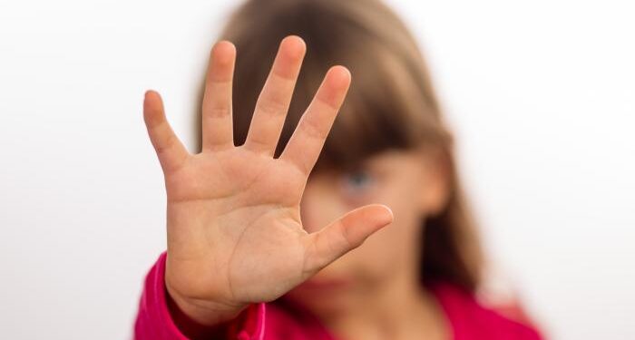 Neuquén: Un policía secuestró y abusó de una nena de 5 años