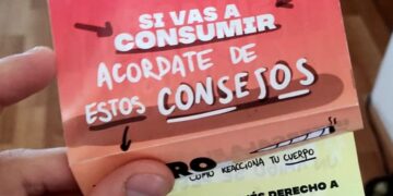 “Cocaína, tomá poquito”: el insólito consejo del municipio de Morón que generó repudio