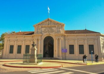 Preocupación en un colegio por la muerte de una alumna de 17 años por tuberculosis