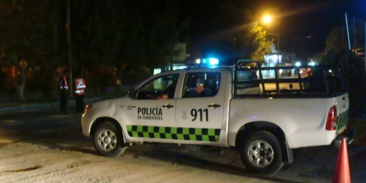 Tres muertos tras un choque frontal entre dos vehículos en ruta 12