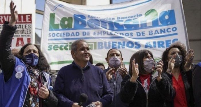 Paritarias: bancarios cerraron un acuerdo del 60% para 2022