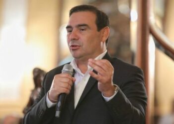 Aumento salarial: Provincia dará detalles de los anuncios de Valdés