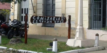 Esquina: policías le salvaron la vida a un joven