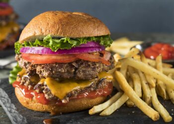 La hamburguesa vegana con gusto a “carne humana” ganó un premio en un festival