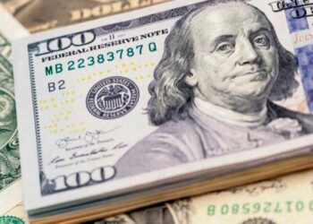 Dólar hoy: el blue subió más de $100 en un mes y llegó a los $317