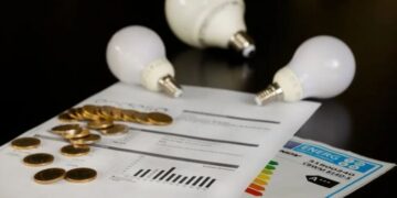 Luz: “Quien no se anote para el subsidio, recibirá un aumento del 130%”