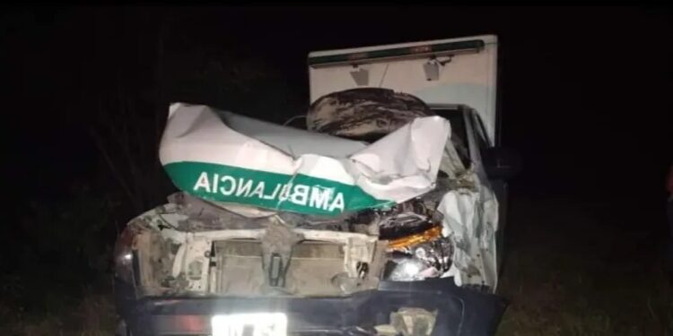 Pueblo Libertador: ambulancia chocó a una vaca