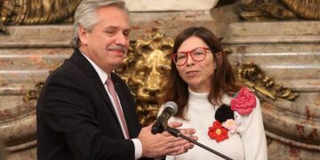 Silvina Batakis puso a disposición su renuncia y está en duda si continúa