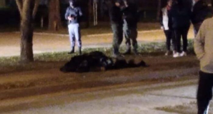 Un hombre se suicidó frente a Gendarmería y desconocidos llevaron el arma