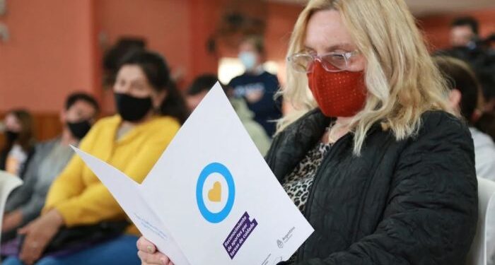 Anunciarán aumento para jubilados y la inclusión de un bono