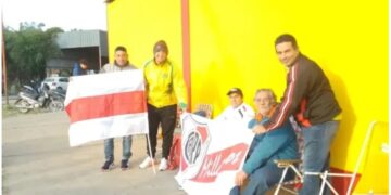 Locura por River en Chaco: A seis días del partido, ya acampan para comprar entradas