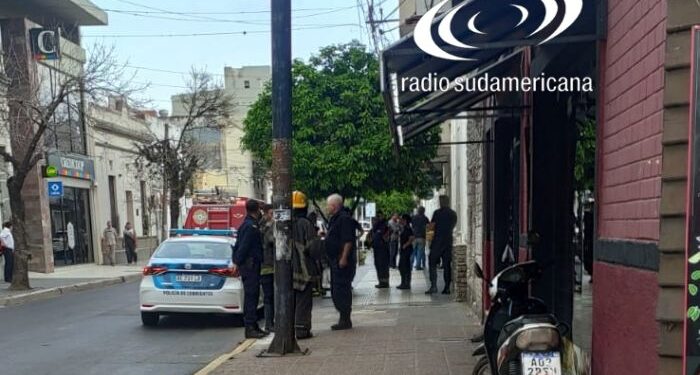 Corrientes: limpiaba la trituradora en una obra y le fracturó los dedos