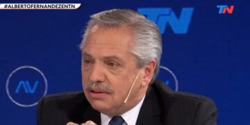Alberto Fernández defendió a Cristina Kirchner: “No cometió ninguno de los delitos que se le atribuyen”