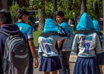 Estafa a egresados en Corrientes: cobraron más de 3 millones de pesos y desaparecieron
