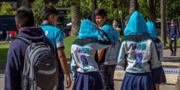 Estafa a egresados en Corrientes: cobraron más de 3 millones de pesos y desaparecieron