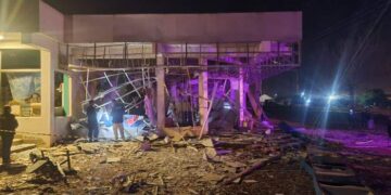 Asalto tipo comando en Paraguay: destrozaron un banco con dinamita