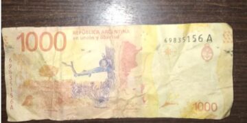 Corrientes: Detenido tras intentar comprar en varios kioscos con billetes falsos