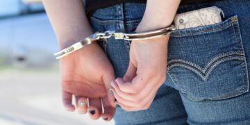 Corrientes: Vecinos casi linchan a  una mujer por varios robos