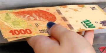 Anunciaron aumento salarial para empleados estatales de Corrientes