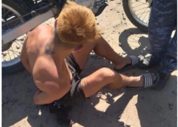 Corrientes: Armado con cuchillo quiso robar a pasajeros en parada de colectivos