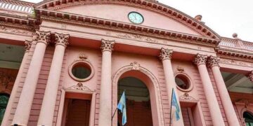 Decretan asueto administrativo el 23 y 30 de diciembre en Corrientes