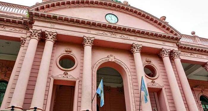 Decretan asueto administrativo el 23 y 30 de diciembre en Corrientes