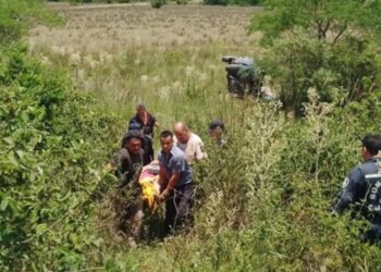 Murió un niño de 5 años en Corrientes: salió despedido de una camioneta en un accidente