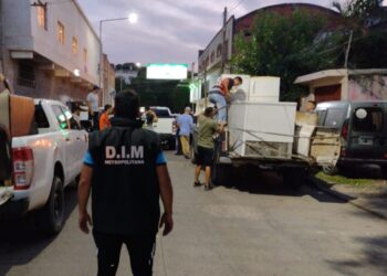 Con una camioneta le desvalijaron la casa: hay un detenido