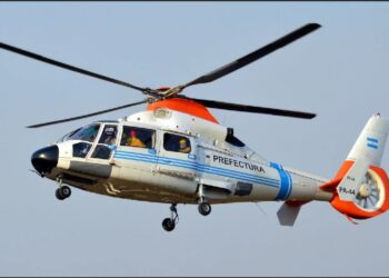 A bordo de 3 helicópteros, la Selección argentina dio una vuelta olímpica aérea sobre la 9 de Julio