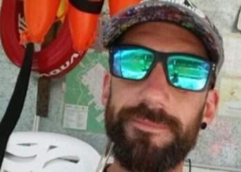 Mataron al hijo de una concejal y balearo al de una fiscal