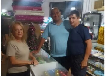 Corrientes: encontró un sobre con $157 mil en un cajero y lo devolvió