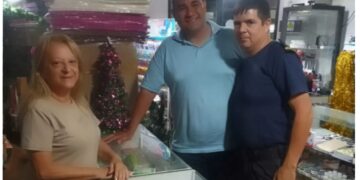 Corrientes: encontró un sobre con $157 mil en un cajero y lo devolvió