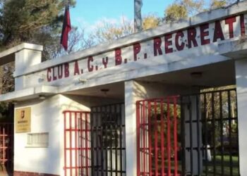 Tragedia: un nene murió ahogado en la pileta de un club de Córdoba