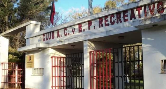 Tragedia: un nene murió ahogado en la pileta de un club de Córdoba