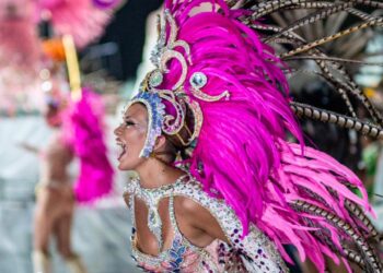 Esquina: Todas las fotos de la primera noche de Carnaval