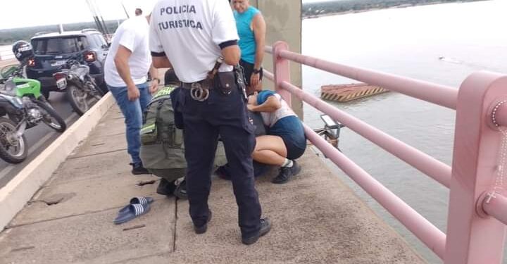 Heróico rescate en el Puente General Belgrano