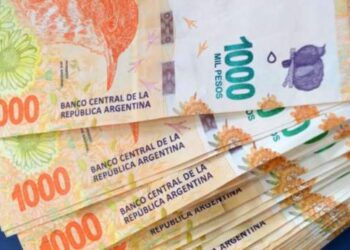 Bono para trabajadores en negro: cobrarán $94.000 en dos cuotas