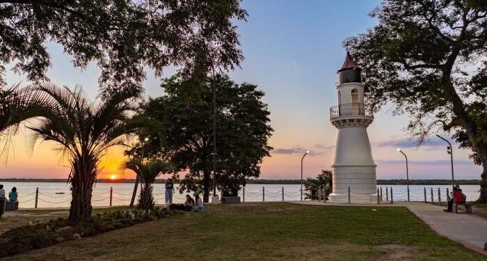 Corrientes: estaba pescando cedió el suelo, cayó al río y se ahogó